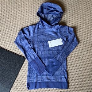 NEVER WORN Lululemon long sleeve hoodie.